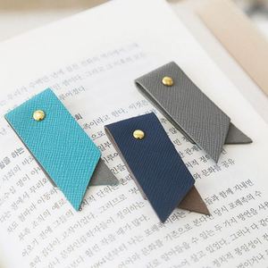 Hot Selling Pu Leather Elegant Concise Style <b>Bookmark</b> Creative Durable Page Clip Journals <b>Gift</b> for Read Lovers - Product Image 2