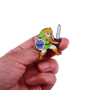 Ghim Trò Chơi Mô Phỏng Người Đàn Ông Huy Hiệu Kim Loại Tinh Tế Thời Trang <span class=keywords><strong>Pin</strong></span> Tráng Men Tùy Chỉnh Phổ Biến Từ Nhà Máy - Product Image 1