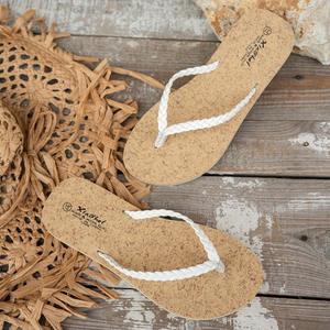 Sandalias de Playa Versátiles de Estilo Nuevo para Mujer, con Suela Plana, Tejidas con Tiras, para Natación y Vacaciones - Product Image 1