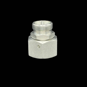 Raccords de compression hydrauliques légers standard Eaton 2C, filetage JIC, transition et passage direct, certifiés ISO - Product Image 2