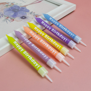 卸売マカロンカラープリント誕生日キャンドル、創造的なプリント文字入りハッピーバースデーキャンドル（台座付き） - Product Image 4
