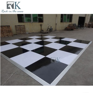 Plataforma de Baile a Cuadros Blanco y Negro para Decoración de Bodas, con Acabado Brillante - Product Image 4