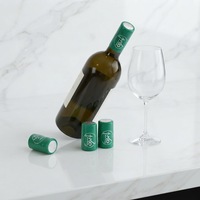 Capsules de bouteille de vin en plastique thermorétractable avec logo en relief de qualité supérieure pour les bouteilles de vin rouge et de liqueur