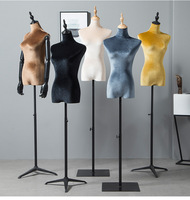 Mannequin femme Lavinia en PVC, torse en silicone sur mesure, mannequins féminins pour l'affichage de vêtements