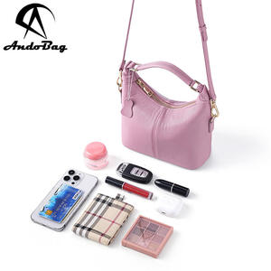 กระเป๋าหนังวัวแท้ AndoBag สำหรับผู้หญิง สาวๆ แฟชั่นใหม่ กระเป๋าสะพายไหล่สุดหรู กระเป๋าถือลำลองสำหรับผู้หญิง รุ่น 6099 - Product Image 6