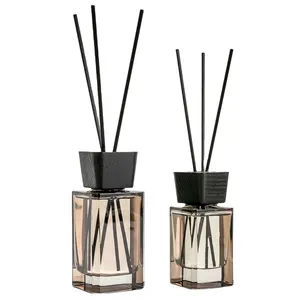 Household luxury 100ml Glass bottle perfume container Reed diffuser with cane