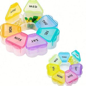 Nuevo Diseño Personalizado de Pastillero Redondo con Forma de Flor de Plástico de Grado Alimenticio para 7 Días, Ideal para Viajes - Product Image 1
