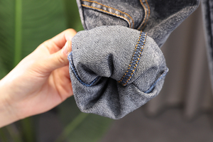 Ensemble 3 pièces de vêtements pour bébés garçons : Manteau en coton bleu et pantalon, style mode occidentale pour hommes, vente en gros - Product Image 6