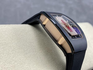 Montre mécanique en céramique avec boîtier en céramique, deux ressorts de remontoir séparés et un balancier visiblement visible - Product Image 2