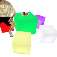Mobilier d'extérieur lumineux pour événements Table haute et tabouret de plage Mobilier lumineux Chaises de bar à led