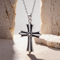 Vente en gros de bijoux fins très demandés, pendentif croix en argent 925