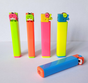 Briquet à silex coloré rechargeable demi-taille pour cadeaux d'affaires pour allumer des bougies - Product Image 1