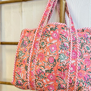 Grand <span class=keywords><strong>Sac</strong></span> Fourre-Tout Floral Réversible en Coton Matelassé Personnalisé <span class=keywords><strong>Rose</strong></span> Blanc Gris à Imprimé Artisanal - Product Image 6