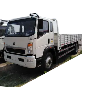 Factory Direct Levering 6 wielen 2-5 T HOWO 4X2 Licht Cargo Truck