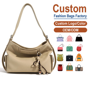 Bolso de hombro de cuero de grano entero, cuero elástico y flexible, borla tejida desmontable, correa ajustable, ideal como regalo para el Día de San Valentín - Product Image 1