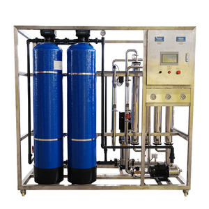Usine de traitement d'eau par osmose inverse industrielle 1000 LPH en acier inoxydable 304 avec moteur de contrôle automatique et engrenage pour eau pure - Product Image 4