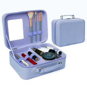 Grande boîte d'organisation de maquillage de voyage <span class=keywords><strong>rechargeable</strong></span> avec sac en <span class=keywords><strong>cuir</strong></span> tendance miroir LED avec fermeture à glissière - Product Image 4