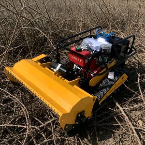 Trinciaerba Professionale RC Cingolata da 80cm/100cm con Telecomando per la Rimozione di Arbusti e Terreni Collinari, Certificata EPA CE - Product Image 1