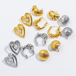 Boucles d'oreilles créoles torsadées en acier inoxydable à <span class=keywords><strong>double</strong></span> couche pour femmes pour les mariages et les fiançailles - Product Image 3