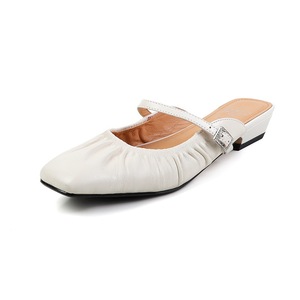 Sandalias de cuero de moda, estilo minimalista, con correa de un botón, impermeables, de suela plana, color liso, con suela gruesa y tiras en el tobillo. - Product Image 2