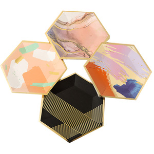 Assiettes en papier hexagonales personnalisées pour fête d'anniversaire, estampage à chaud, jetables, vente en gros - Product Image 6