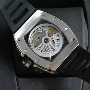 Reloj Mecánico Cronógrafo Tonneau de Moda con Movimiento Esqueleto, Marcadores Naranjas y Correa de Goma Negra - Product Image 5