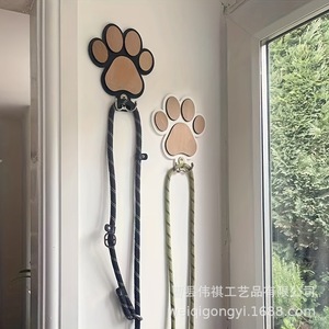Wooden Paw Print Wall <b>Hook</b> Dog Leash Rack <b>Black</b> And White Animal Shape Durable Wall Mounted Coat Hanger Storage Rack - Product Image 2