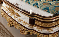 Europäisches Königliches Geschnitztes Holz-Bett, Luxuriöses Antikes Kingsize-Bett, Klassisches Goldenes Hochlehner-Bett, Schlafzimmer-Möbelset für Kalifornische Größen