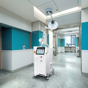 Máquina de Láser de CO2 Fraccional 2025, Nueva, para Rejuvenecimiento Facial y Eliminación del Acné a 10600nm, Reparación de la Piel - Product Image 1