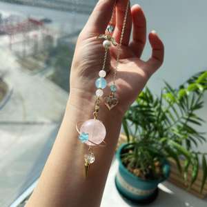 뜨거운 판매 장미 석영 구 크리스탈 요술 진자 자동차 교수형 DIY 목걸이 마스코트 테마 치유 돌 선물 아이디어 - Product Image 1