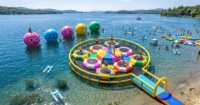 Parc aquatique gonflable Lilytoys avec parcours d'obstacles en PVC durable pour les jardins d'enfants et les écoles, utilisable en mer ou en lac