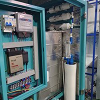Distributeur d'eau commercial automatique à osmose inverse avec fonction de désinfection UV, SDK, 4G IoT et options de paiement multiples