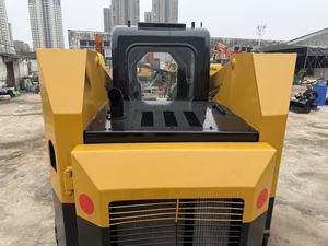 Chargeuse compacte sur pneus CAT 246D d'occasion, fabriquée aux États-Unis, compatible avec plusieurs accessoires - Product Image 6