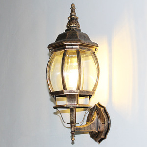 Lanterne murale extérieure en alliage d'aluminium, lumière LED étanche 110-240V, utilisation en jardin, lumière du jour 5000K, garantie 10 ans, CRI 90 - Product Image 3