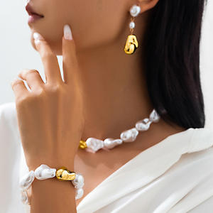 Set di <span class=keywords><strong>Gioielli</strong></span> con Perle d'Imitazione a Forma Barocca Personalizzato <span class=keywords><strong>Gioielli</strong></span> da Sposa alla Moda da Donna Idea Regalo per la <span class=keywords><strong>Festa</strong></span> <span class=keywords><strong>della</strong></span> <span class=keywords><strong>Mamma</strong></span> - Product Image 6