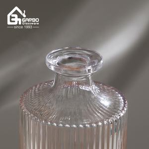 Carafe à vin haut de gamme pour bar, forme rayée, bouteille à <span class=keywords><strong>whisky</strong></span> de haute qualité avec verre à <span class=keywords><strong>whisky</strong></span> pour la maison, fournisseur chinois - Product Image 2