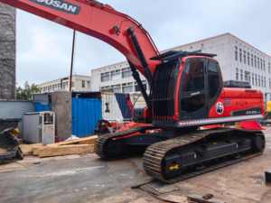 Excavatrice d'occasion Doosan Dx300lc 30 tonnes Dx300lc-9c de fabrication coréenne Dx300 Dx340 Excavatrices hydrauliques Prix compétitif - Product Image 3