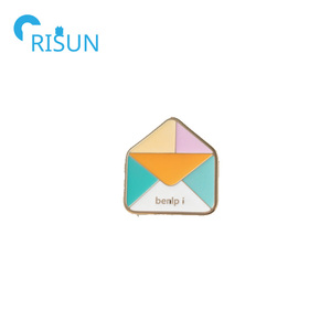 Pin esmaltado de pareja de sobres Hey al por mayor, sobre con logotipo personalizado, Pin de solapa de esmalte duro suave Vintage, broche de insignia de escritura de sobres - Product Image 2