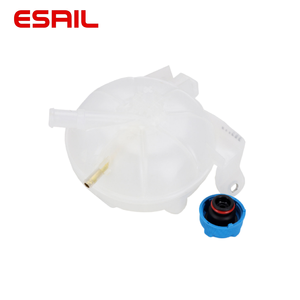 Réservoir <span class=keywords><strong>de</strong></span> liquide <span class=keywords><strong>de</strong></span> refroidissement, réservoir d'expansion d'eau, bouteille <span class=keywords><strong>de</strong></span> liquide <span class=keywords><strong>de</strong></span> refroidissement avec <span class=keywords><strong>bouchon</strong></span> 50544422 50509771 50509770 50544421 pour Fiat 500X 1.4T 2016 - Product Image 3