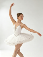 Justaucorps court en spandex/nylon blanc pour femmes adultes, avec garniture en strass, bretelles fines, tenue de danse pour la scène et les compétitions