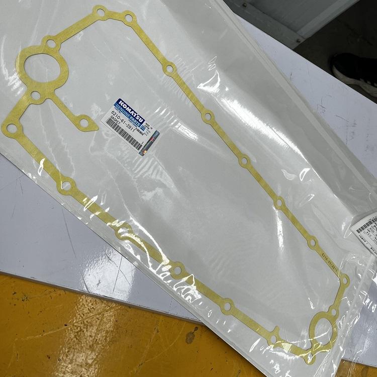 Excavator Spare Part 6210-61-2811 Oil Cooler Gasket for Engine