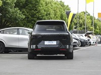 Электромобили XPENG GX: внедорожник с двухкамерной пневмоподвеской и шасси с электронным управлением (EREV/EV)