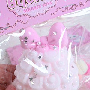 Wholesale Cute TPR Bowknot Christmas Tree Squishy Stress Relief Toy - Product Image 1