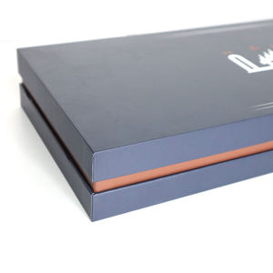 Изготовленная на заказ печатная крышка и на основе с грифом жесткая упаковка картонная модная подарочная коробка - Product Image 4