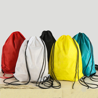 Sac à cordon en polyester bon marché imprimé de logo personnalisé Sacs à cordon non tissés pour sports de gymnastique Sac à dos pour sport Sac à cordon promotionnel