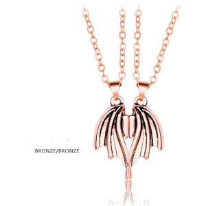 2 pezzi collana magnetica amicizia infinito amore diavolo <span class=keywords><strong>e</strong></span> <span class=keywords><strong>angelo</strong></span> ala pendente coppia collane regalo in lega di zinco - Product Image 3