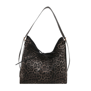 2025 nouveau rétro motif léopard mode personnalisé noir/marron/kaki grande capacité sac à bandoulière femmes sac fourre-tout - Product Image 6