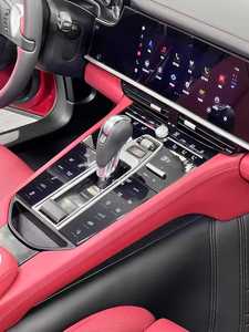 Pour Porsche Panamera 2010-2016 : Amélioration de la console centrale, panneau de selle modifié, accoudoir avec retour de force tactile par vibration - Product Image 3