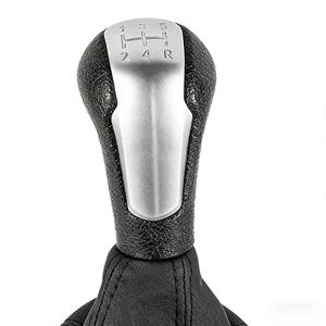 Ensemble <span class=keywords><strong>pommeau</strong></span> <span class=keywords><strong>de</strong></span> levier <span class=keywords><strong>de</strong></span> <span class=keywords><strong>vitesse</strong></span> et cache-poussière en cuir pour Chevrolet Chevy Spark Matiz - Accessoire <span class=keywords><strong>de</strong></span> transmission manuelle antirouille - Product Image 1