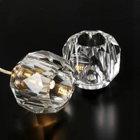 Lustre moderne en forme de sphère en cristal, grand et long, en spirale, pour la décoration de l'escalier d'un hôtel ou d'une villa, pour hall à haut plafond